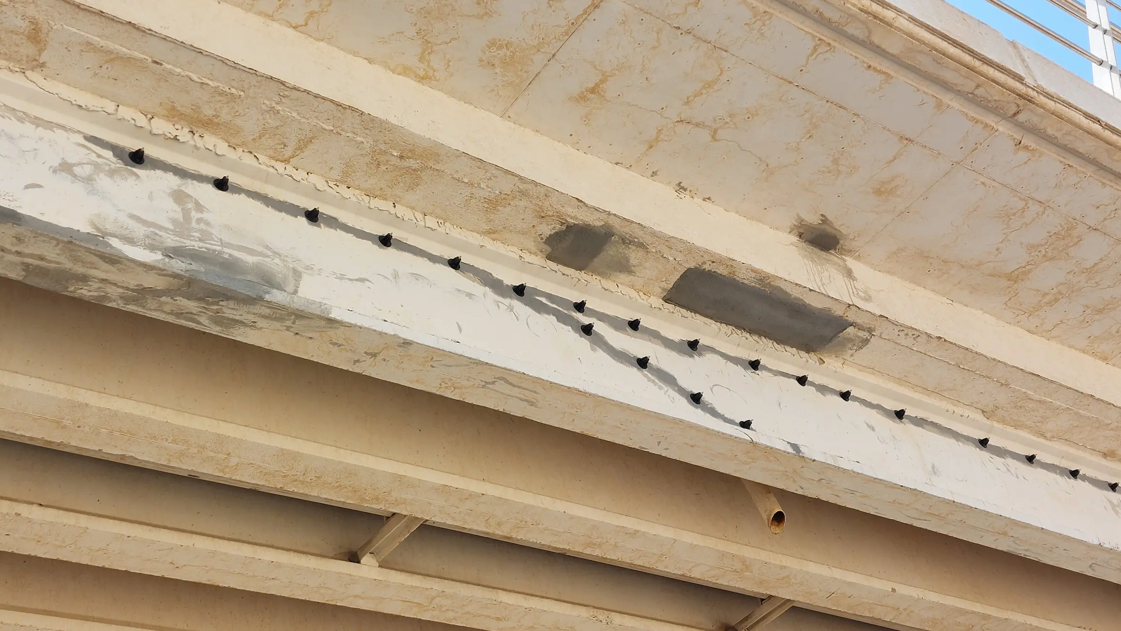 Estructura de puente reparada por Lemara